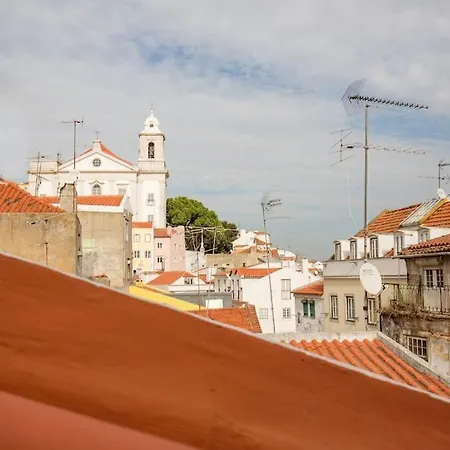 Duplex Fado Alfama Апартаменты *